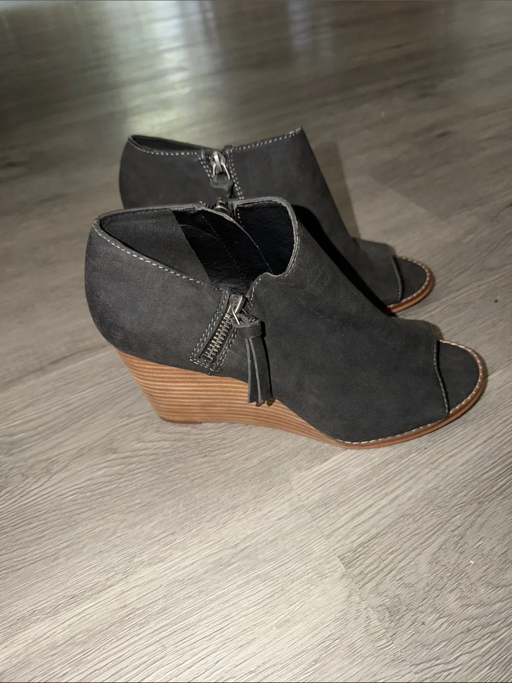 Jessica Simpson Peep-Toe Ankle Booties - Black Sz 10 EUC